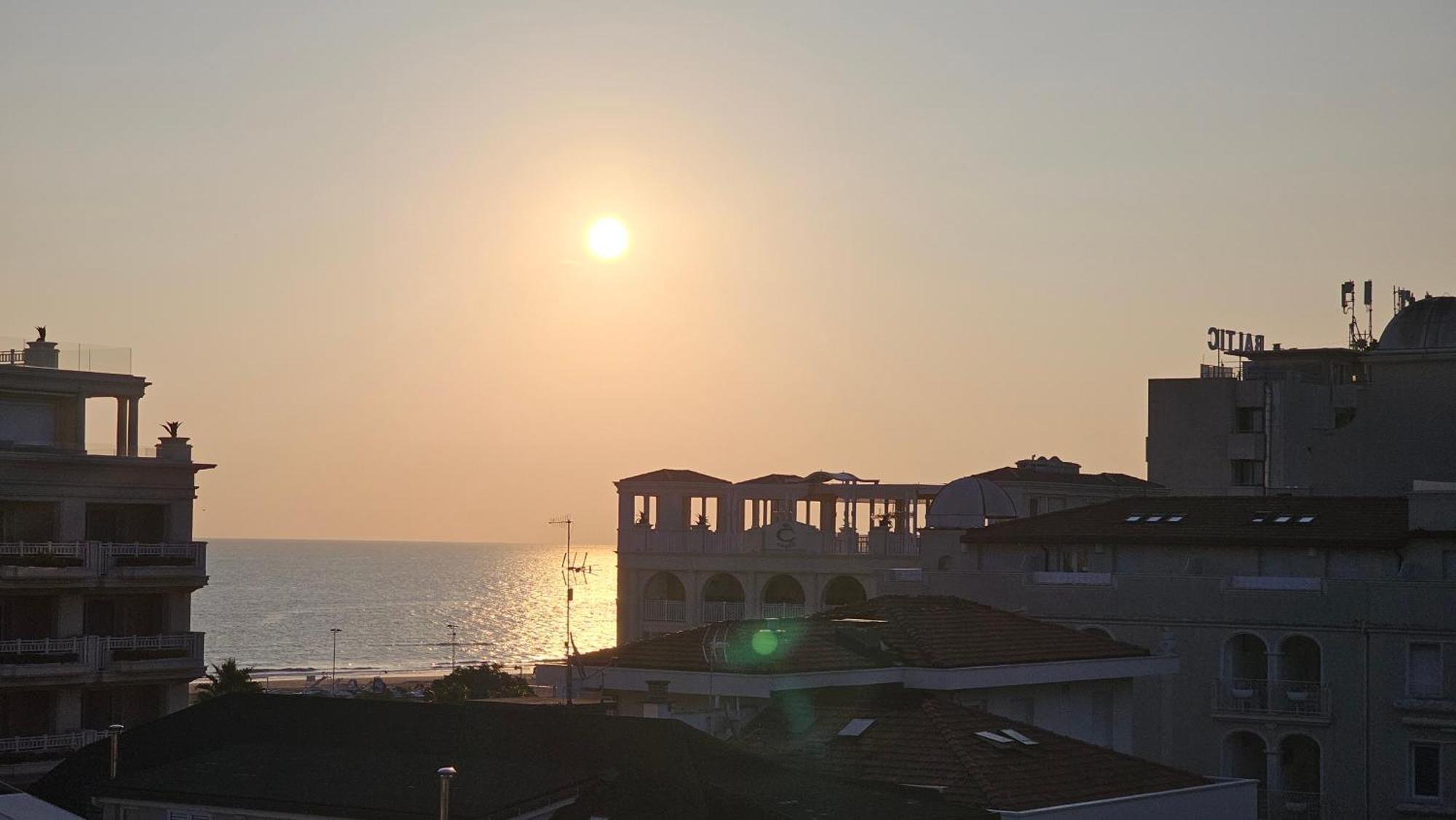 Hotel Selene - Vista Mare Riccione Exterior foto